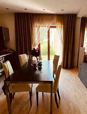 Рядный дом, новостройка, благоустроенная озеленённая территория, Jūrmala