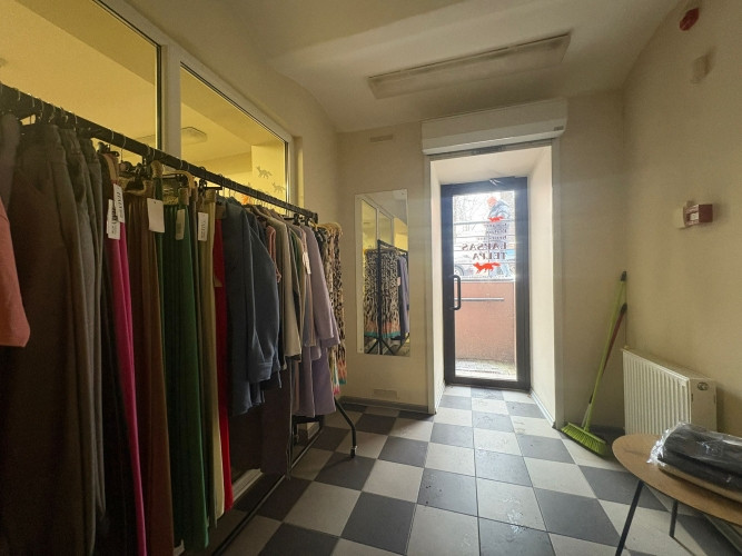 Pieejamas tirdzniecības telpas Klusajā centrā, Antonijas ielā 4. Kopējā platība  80 m, Rīga - foto 4