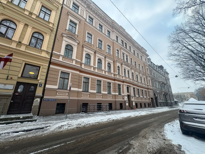 Pieejamas tirdzniecības telpas Klusajā centrā, Antonijas ielā 4. Kopējā platība  80 m, Rīga - foto 1