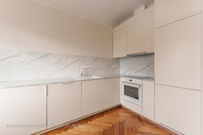 Со вкусом и продуманная квартира-студия в центре Риги.  Расположена в Рига - изображение 4