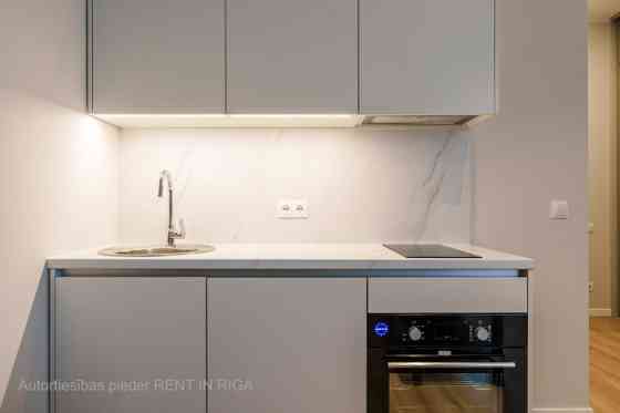 Меблированная 2-комнатная квартира в активном центре  Сдаётся элегантная и Рига