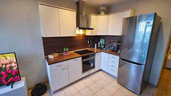 Dzīvokļa video tūri var noskatīties, nospiežot uz mājas lapas sludinājuma lejas daļā. Jauns... Рига