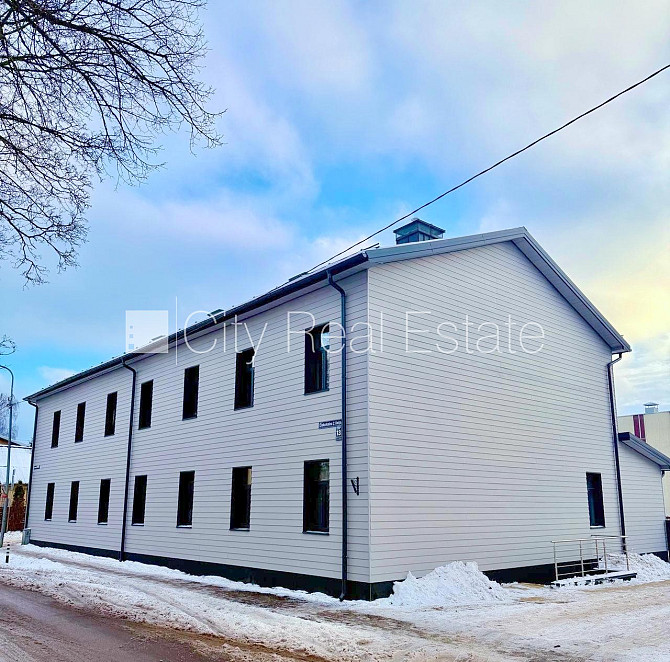 Фасадный дом, реновированный дом, закрытый двор, территория обнесена забором, Рига - изображение 16