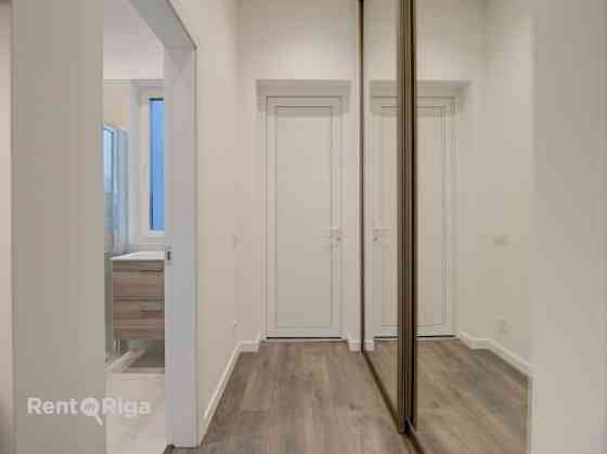 Аренда с правом выкупа!  Современный таунхаус в частном, закрытом жилом поселке. Юрмала