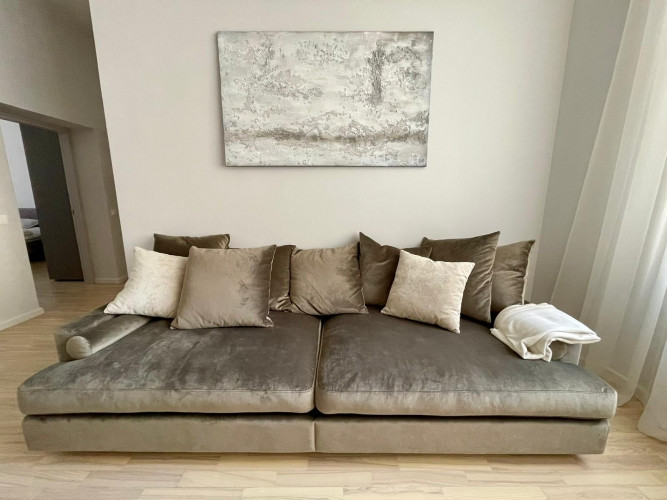 Gaumīgs un tikko remontēts dzīvoklis Rīgas centrā.  Plānojums:  + Plaša viesistaba, kas Rīga - foto 3