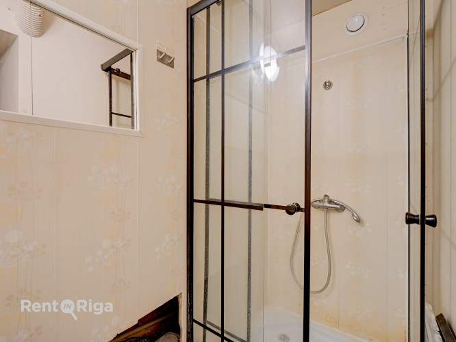 Pārdod mākslinieku darbnīcas telpas jūgendstila ēkā.  Īpašuma priekšrocības: +Lieliska Rīga - foto 5