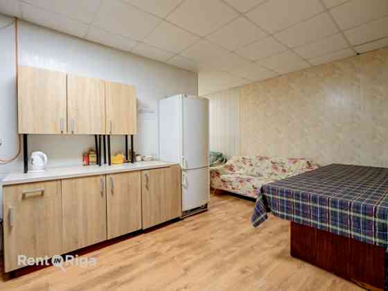 Продаются нежилые полуподвальные помещения в районе Крacta массива. Преимущества Rīga