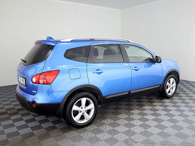 Nissan Qashqai+2 Comfort 4x4 ATM 2.0 104kW Таллин - изображение 3