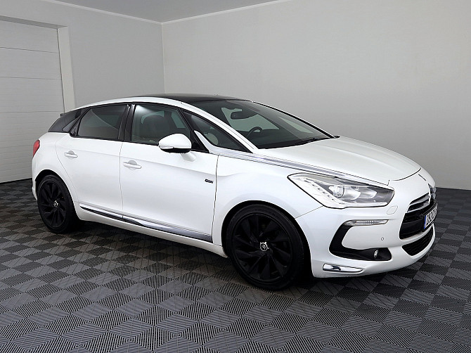 Citroen DS5 Exclusive Hybrid 4x4 ATM 2.0 120kW Tallina - foto 1