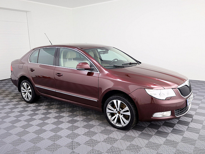 Skoda Superb Highline ATM 2.0 TDI 125kW Таллин - изображение 1