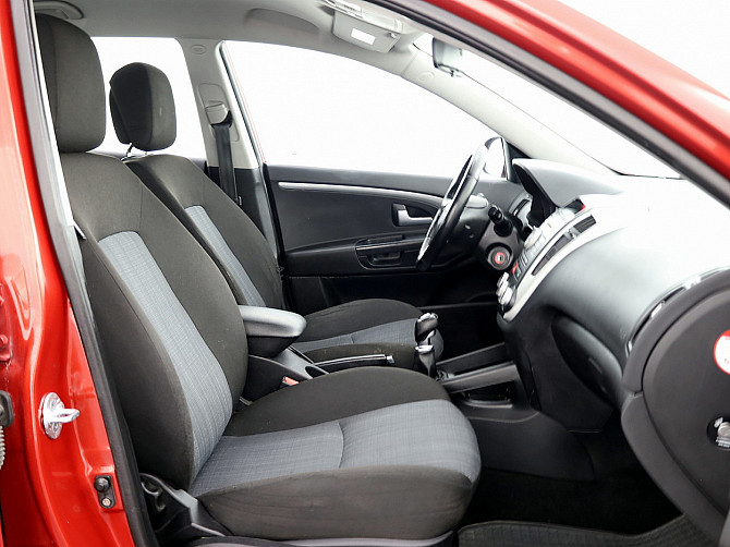 Kia Ceed Facelift 1.6 CRDi 85kW Tallina - foto 6