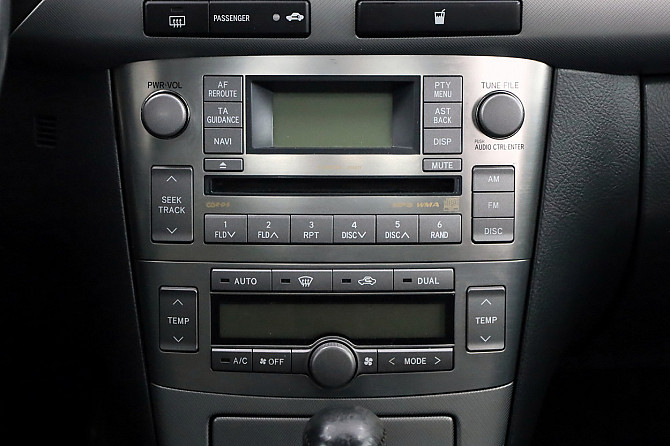 Toyota Avensis Linea Sol Facelift ATM 1.8 95kW Tallina - foto 8