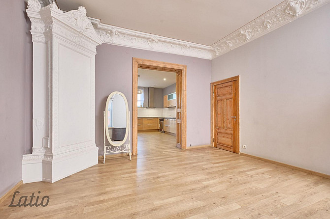 Elegants 4-istabu dzīvoklis Rīgas centrā  pirmskara mūra namā, Ģertrūdes ielā

Pārdošanā gaišs un pl Рига - изображение 6