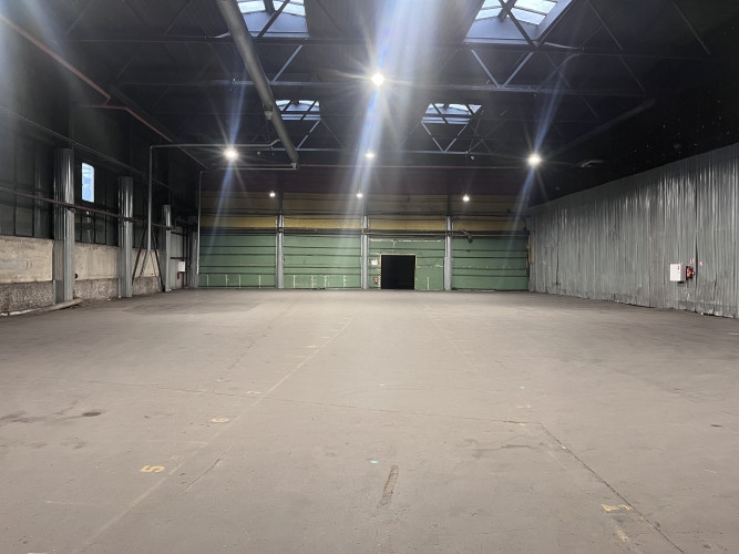 Nomai pieejamas noliktavas telpas Meiranu iela 4.  * Kopēja Platība 1750 kv. m. ; * Griestu augstāka Рига - изображение 4