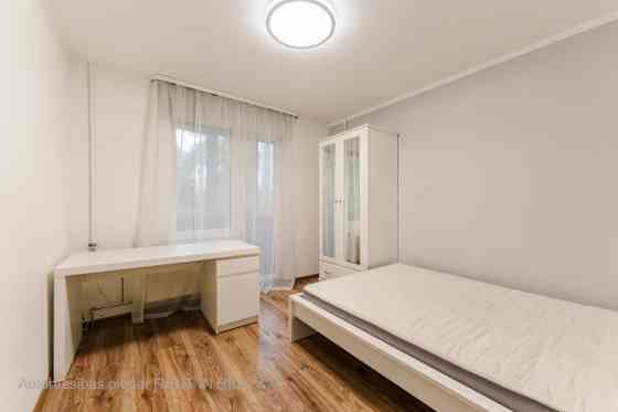 A 3-room apartment for sale in Imanta.  The apartment has a convenient layout: a living room, kitche Рига