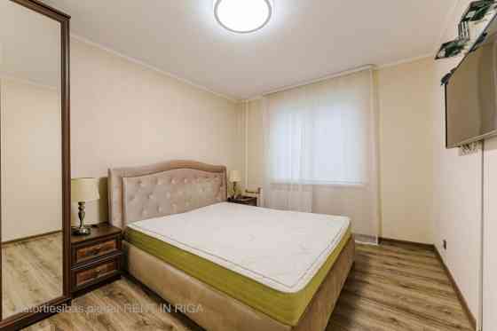 A 3-room apartment for sale in Imanta.  The apartment has a convenient layout: a living room, kitche Рига