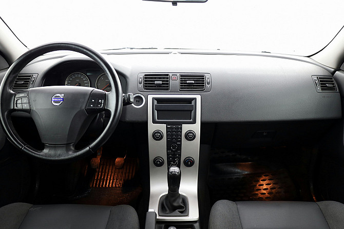 Volvo V50 Momentum 2.0 D4 100kW Таллин - изображение 5