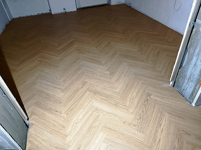 КОМПЛЕКТ ДЛЯ ПОЛА 
 Ламинат «Ёлочка» + Подложка Berry Alloc Excellence Plus СРОЧНАЯ ПРОДАЖА
 ВСЁ... Рига - изображение 1