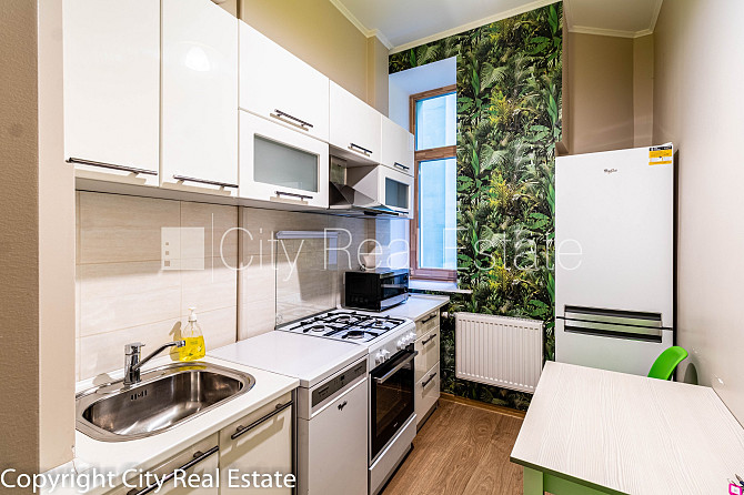 Tiek pārdots namīpašums Jaunjelgavas pilsētas centrā, kas sastāv no 7 dzīvokļiem. Lielisks Jaunjelgava - foto 7