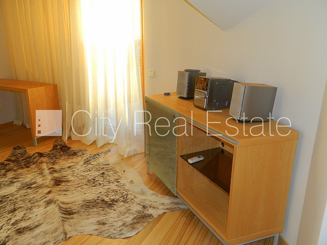 Fasādes māja, renovēta māja, slēgts pagalms, ieeja no ielas, ir lifts, kāpņu telpa bez Rīga - foto 10