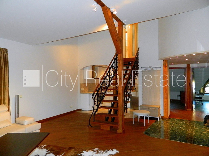 Fasādes māja, renovēta māja, slēgts pagalms, ieeja no ielas, ir lifts, kāpņu telpa bez Rīga - foto 3