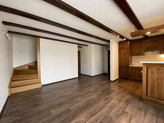 Pārdošanā plašs un kvalitatīvs 5-istabu divstāvu dzīvoklis Valmierā, Viestura laukumā
Piedāvājumā el Валмиера и Валмиерский край