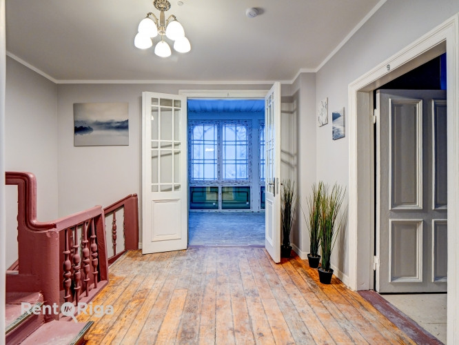 Piedāvājumā dzīvokļi Jūrmalā, rūpīgi saglabātā un atjaunotā vēsturiskā koka karkasa Jūrmala - foto 8