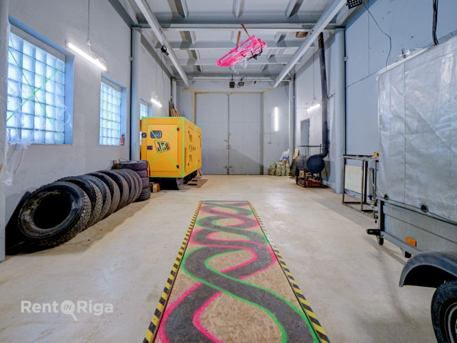 Tiek nomāta multi funkcionāla ēka 300 m Ir vieta ērtai auto novietošanai un piebraukšanai. Rīga - foto 5