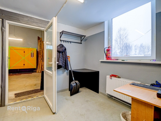 Tiek nomāta multi funkcionāla ēka 300 m Ir vieta ērtai auto novietošanai un piebraukšanai. Rīga - foto 7