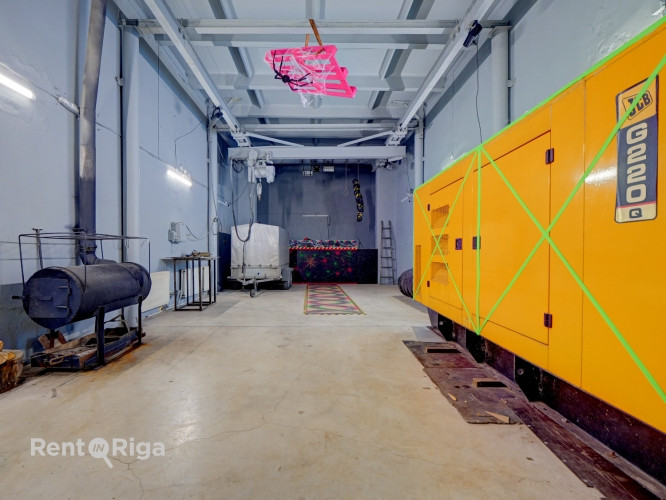 Tiek nomāta multi funkcionāla ēka 300 m Ir vieta ērtai auto novietošanai un piebraukšanai. Rīga - foto 3