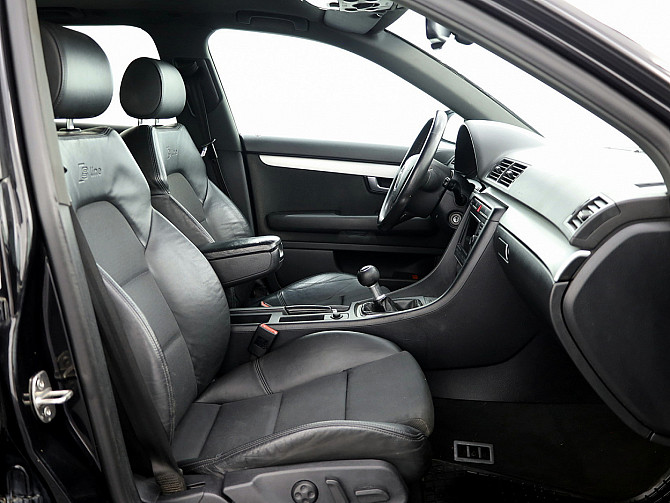 Audi A4 S-Line Facelift 2.5 TDI 120kW Tallina - foto 6