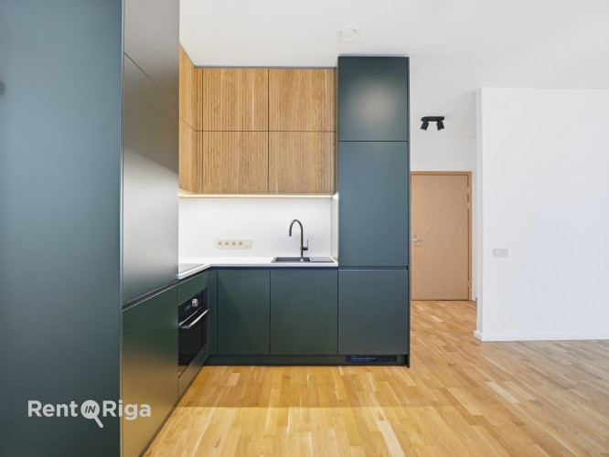 Piedāvājumā  kvalitatīvi un pārdomāti plānots 3-istabu dzīvoklis Āgenskalnā, vienā no Rīga - foto 4