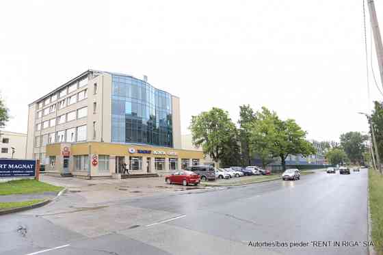 Склад БЕЗ отопления с кран-балкой (5t) в портовом терминале Порт Магнат Рига