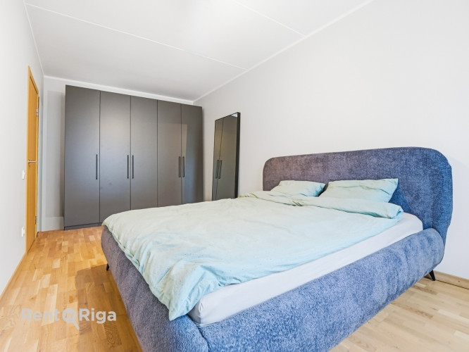 Ilgtermiņa īrei tiek piedāvāts gaišs, mājīgs un jauns 3 istabu dzīvoklis jaunajā projektā Rīga - foto 7