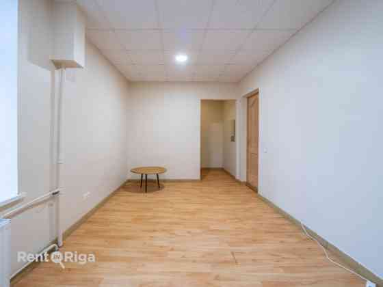 Аккуратное здание и тихие, качественные офисы в самом центре Риги на улице Рига