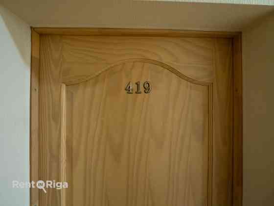 Качественные офисные помещения в самом центре Риги, на улице Дзирнаву.  Окна Рига