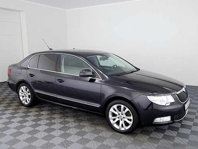 Skoda Superb Highline ATM 2.0 TDI 125kW Tallina - foto 1