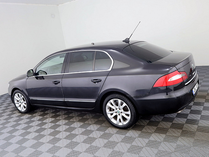 Skoda Superb Highline ATM 2.0 TDI 125kW Tallina - foto 4