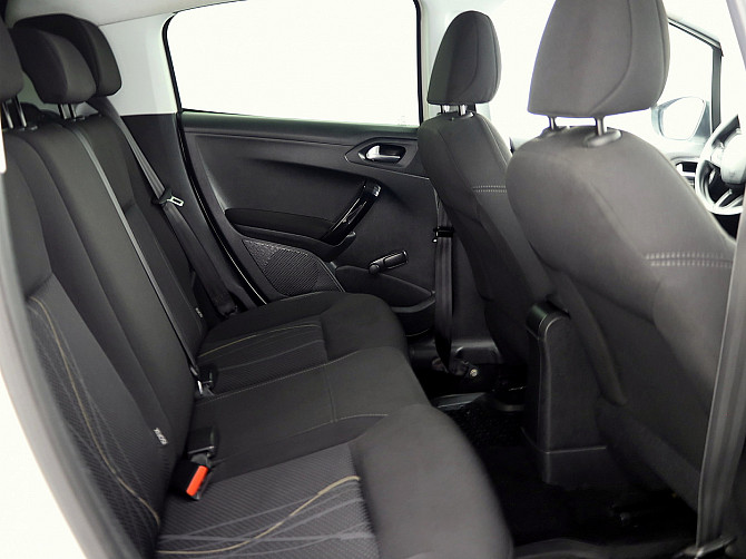 Peugeot 208 Elegance 1.2 60kW Tallina - foto 7