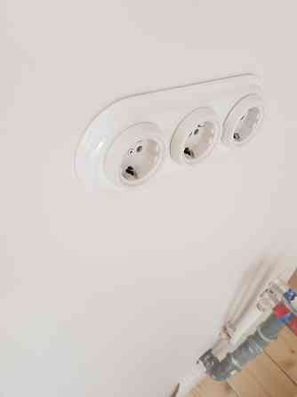 Услуги электрика и электромонтажные работы в Риге. Установка и подключение светильников, люстр, ... Rīga