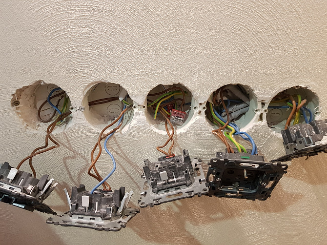 Услуги электрика и электромонтажные работы в Риге. Установка и подключение светильников, люстр,... Rīga - foto 6