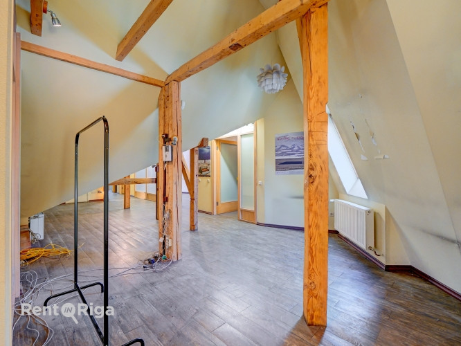 Сдаются офисные помещения в Агентскалнсе в красивом довоенном здании. Рига - изображение 8