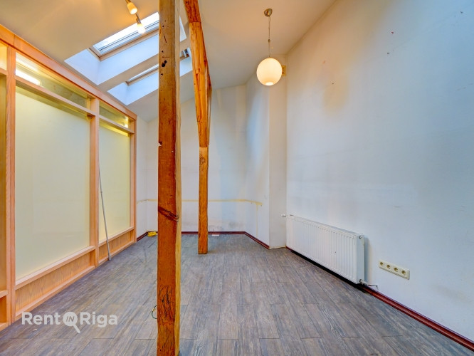 Сдаются офисные помещения в Агентскалнсе в красивом довоенном здании. Рига - изображение 9