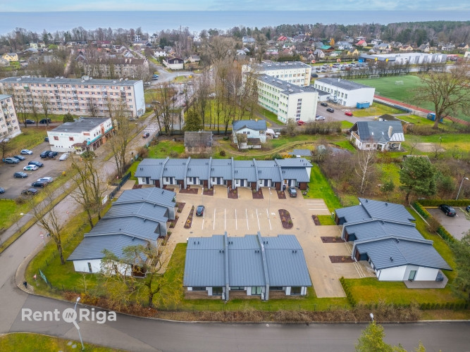 Īre vai īre ar izpirkuma tiesībām!  Moderna rindu māja privātā, slēgtā dzīvojamo māju Jūrmala - foto 4