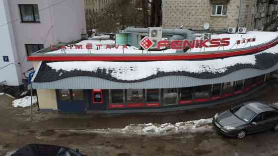 Tiek iznomāta atsevišķi stāvoša ēka aktīvas ielas mālā, pretī Nacionālajai Bibliotēkai.   + Ēka aprī Рига