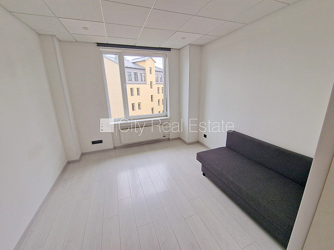 Jaunceltne, fasādes māja, slēgts pagalms, ieeja no ielas, ir lifts, kāpņu telpa pēc Rīga - foto 3