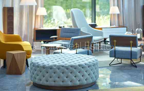 Фасадный дом, реновированный дом, фасад с декоративной штукатуркой, закрытый Рига