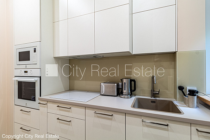 Фасадный дом, реновированный дом, фасад с декоративной штукатуркой, закрытый Рига - изображение 20