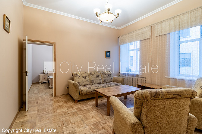 Фасадный дом, реновированный дом, фасад с декоративной штукатуркой, закрытый Рига - изображение 1