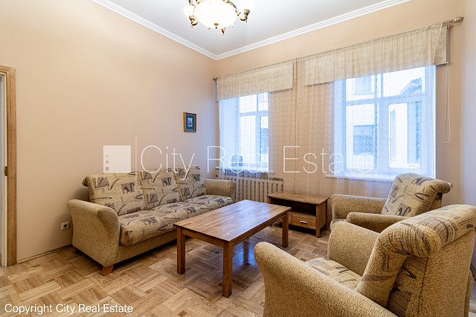 Фасадный дом, реновированный дом, фасад с декоративной штукатуркой, закрытый Рига - изображение 3